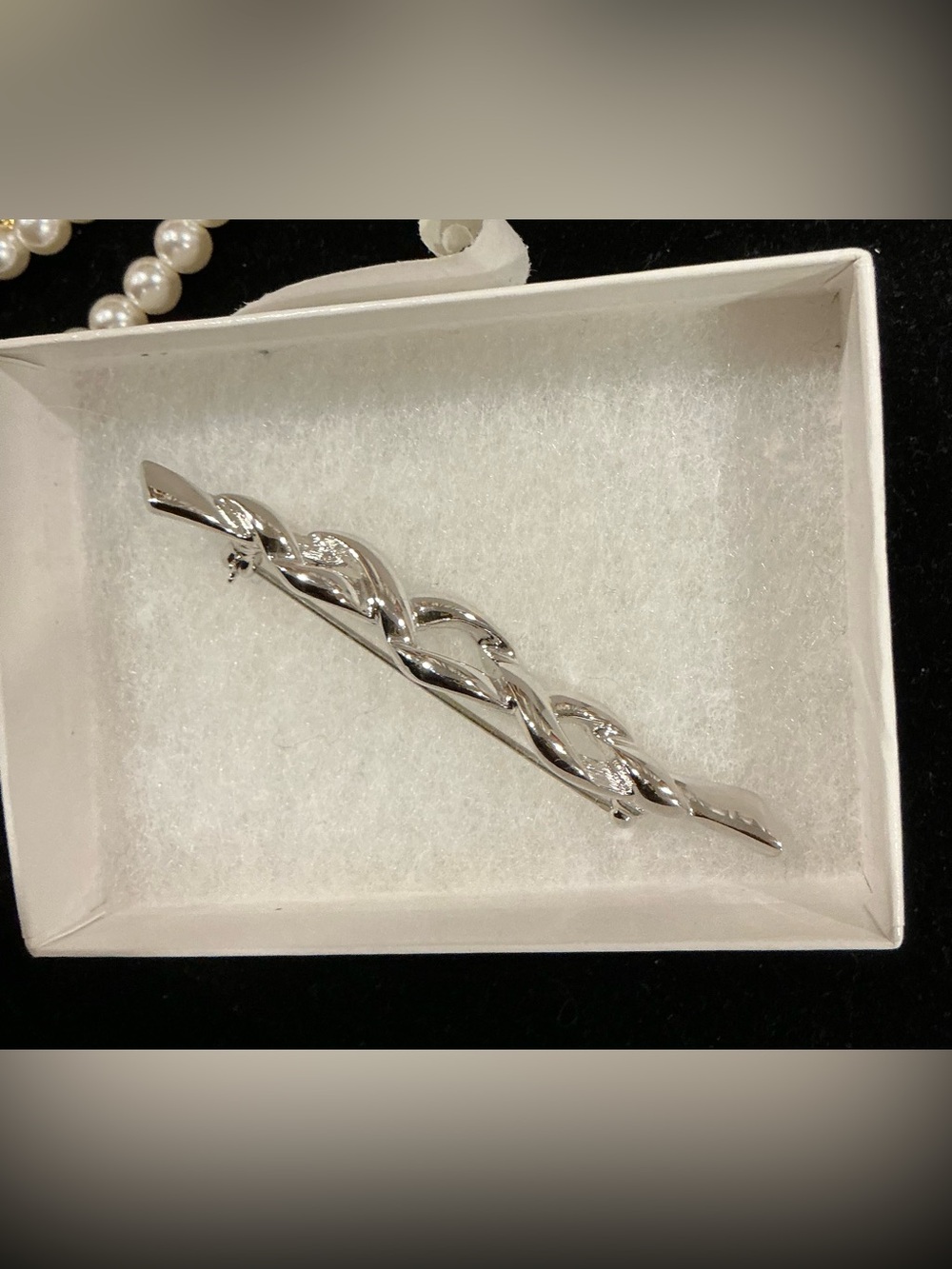 Monet vintage infinity twist Silver Tone wave Bar Brooch